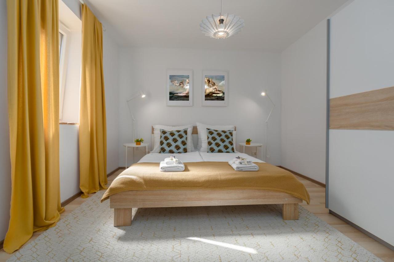 Apartments Agata Novigrad Istria Exterior foto