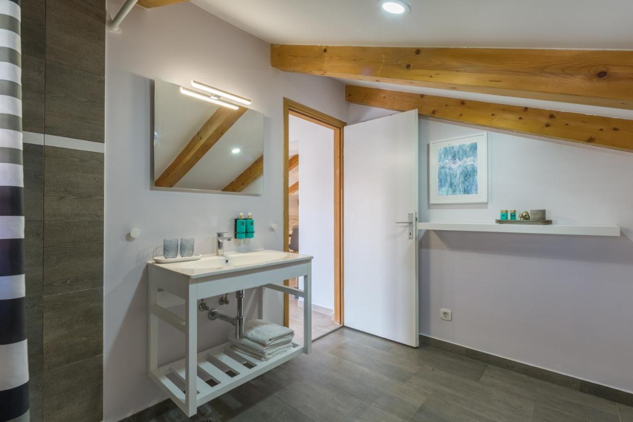 Apartments Agata Novigrad Istria Exterior foto
